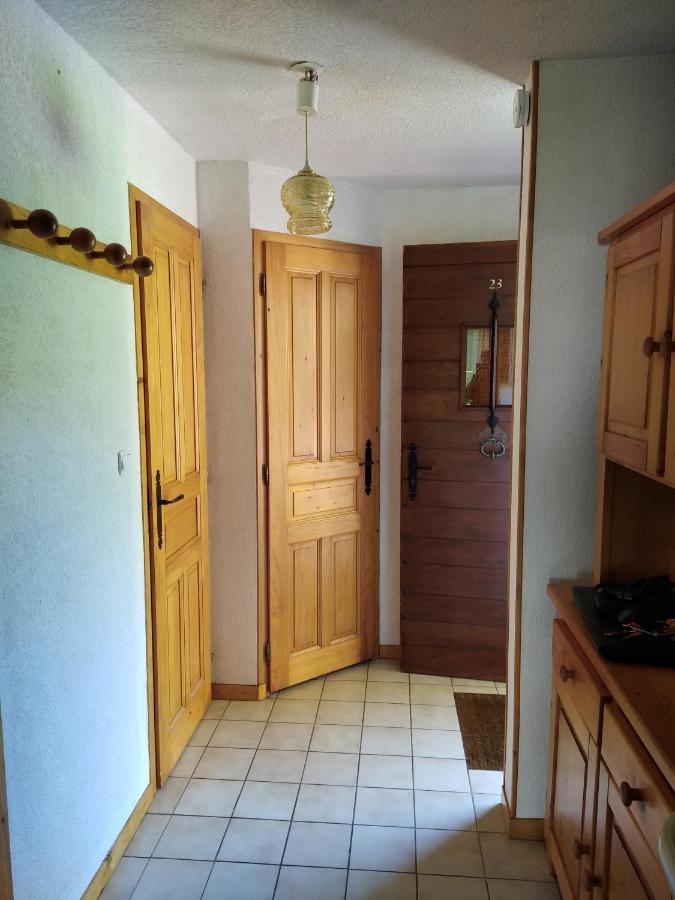 Oursons 1 Apartment Морильон Екстериор снимка